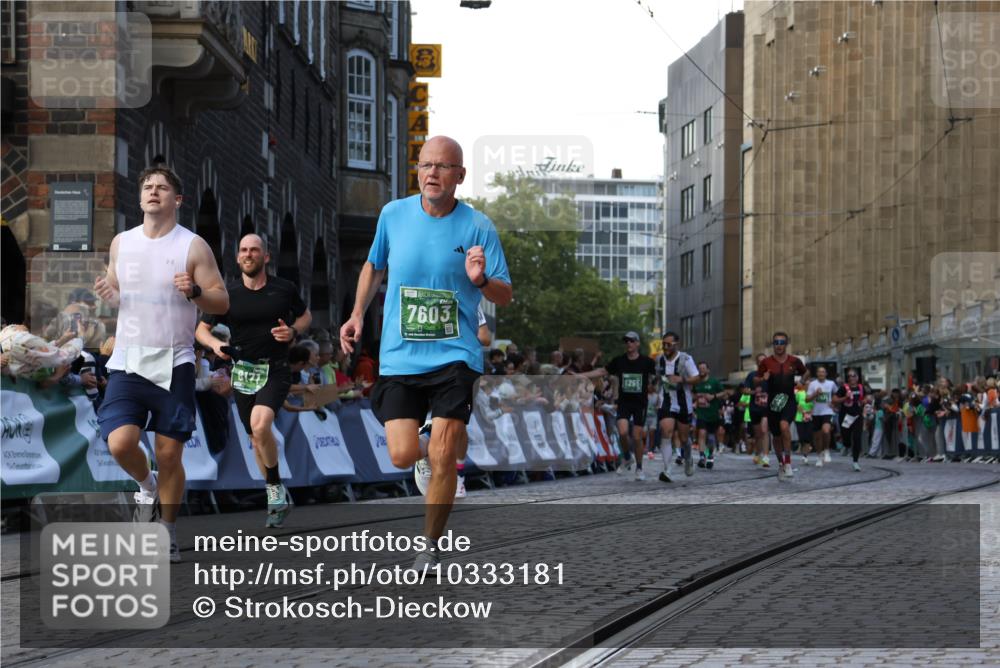 13.09.2026 - 21. swb-Marathon Bremen Strokosch-Dieckow http://msf.ph/oto/10333181 13.09.2026 13:16:27 Ziel 145, 481, 663, 740, 1605, 1955, 2623, 3134, 3149, 4128, 4823, 5430, 6106, 6721, 6744, 7307, 7413, 8398, 8487, 9115, 9278, 13008, 13158, 696, 816, 985, 1076, 2474, 4485, 5255, 6367, 7603, 7875, 8171, 8288 meine-sportfotos.de