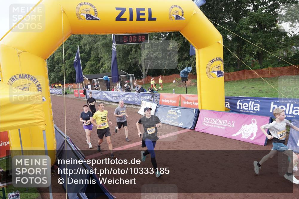 13.09.2026 - Airport Race Dennis Weichert http://msf.ph/oto/10333185 13.09.2026 10:31:11 Ziel 5070, 5071, 5171, 5177, 5215, 5238, 5251, 5272, 5408, 5410 meine-sportfotos.de