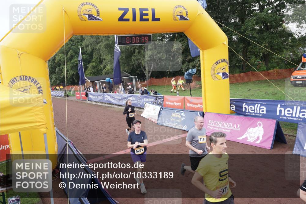 13.09.2026 - Airport Race Dennis Weichert http://msf.ph/oto/10333189 13.09.2026 10:31:13 Ziel 5070, 5071, 5171, 5177, 5215, 5238, 5251, 5272, 5408, 5410 meine-sportfotos.de