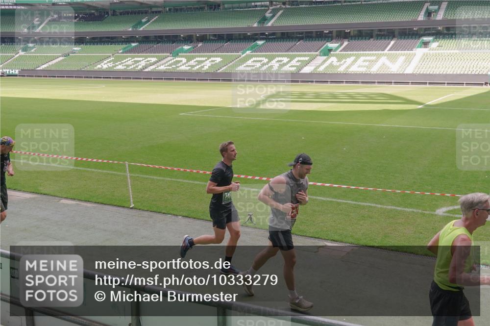 13.09.2026 - 21. swb-Marathon Bremen Michael Burmester http://msf.ph/oto/10333279 13.09.2026 13:05:43 Laufen im Stadion 109, 178, 217, 244, 287, 303, 323, 394, 430, 454, 536, 565, 578, 613, 647, 784, 891, 900, 1073, 1239, 1243, 1274, 1307, 1308, 1365, 1373, 1380, 1456, 1533, 1574, 1581, 1627, 1656, 1687, 1780, 1823, 1909, 1914, 1932, 1941, 2023, 2076, 2089, 2126, 2241, 2244, 2265, 2275, 2301, 2310, 2355, 2356, 2369, 2393, 2430, 2452, 2464, 2602, 2723, 2742, 2764, 2867, 2872, 2902, 2910, 2919, 2957, 2959, 2985, 3028, 3030, 3115, 3217, 3278, 3320, 3343, 3419, 3444, 3485, 3521, 3796, 3909 meine-sportfotos.de