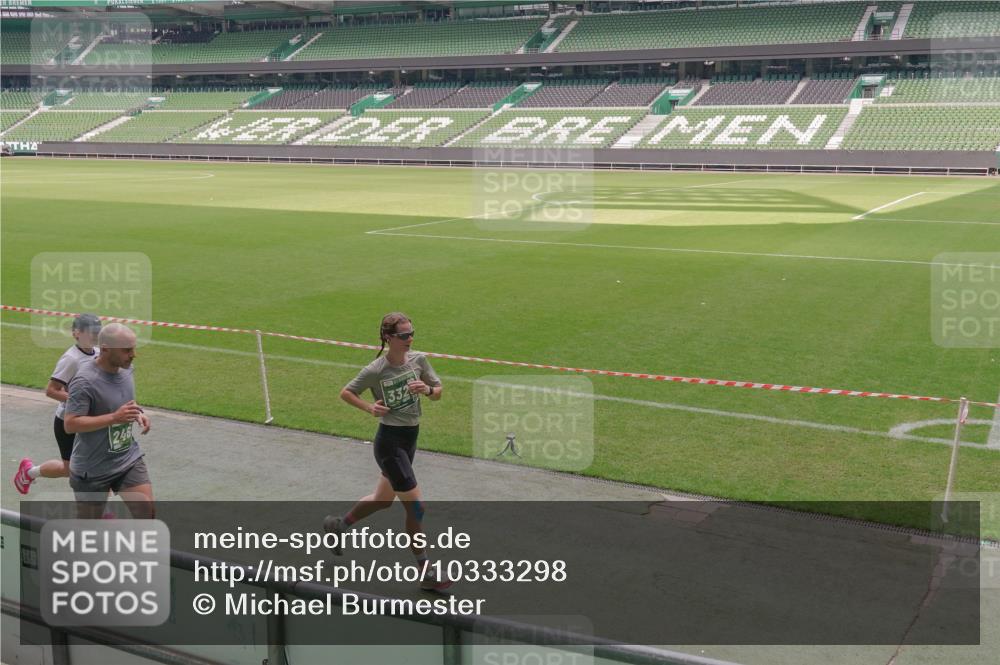 13.09.2026 - 21. swb-Marathon Bremen Michael Burmester http://msf.ph/oto/10333298 13.09.2026 13:05:46 Laufen im Stadion 109, 178, 217, 244, 287, 303, 323, 394, 430, 454, 536, 565, 578, 613, 647, 784, 891, 900, 1073, 1239, 1243, 1274, 1307, 1308, 1365, 1373, 1380, 1456, 1533, 1574, 1581, 1627, 1656, 1687, 1780, 1823, 1909, 1914, 1932, 1941, 2023, 2076, 2089, 2126, 2241, 2244, 2265, 2275, 2301, 2310, 2355, 2356, 2393, 2430, 2452, 2464, 2602, 2723, 2742, 2764, 2867, 2872, 2902, 2910, 2919, 2957, 2959, 2985, 3030, 3115, 3217, 3278, 3320, 3343, 3419, 3444, 3485, 3909 meine-sportfotos.de