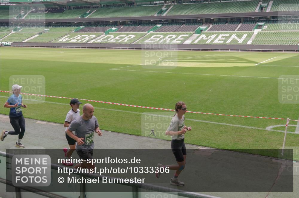 13.09.2026 - 21. swb-Marathon Bremen Michael Burmester http://msf.ph/oto/10333306 13.09.2026 13:05:47 Laufen im Stadion 109, 178, 217, 244, 287, 303, 323, 394, 430, 454, 536, 565, 578, 613, 647, 784, 891, 900, 1073, 1205, 1239, 1243, 1274, 1307, 1308, 1365, 1373, 1380, 1456, 1533, 1574, 1581, 1627, 1656, 1687, 1780, 1823, 1909, 1914, 1932, 1941, 2023, 2076, 2089, 2126, 2241, 2244, 2265, 2275, 2301, 2310, 2355, 2356, 2393, 2430, 2452, 2464, 2602, 2723, 2742, 2764, 2867, 2872, 2902, 2910, 2919, 2957, 2959, 2985, 3030, 3115, 3217, 3278, 3320, 3343, 3419, 3444, 3485, 3909 meine-sportfotos.de