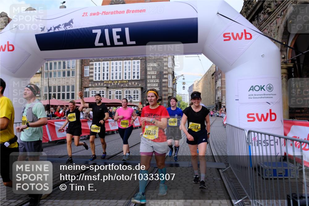 13.09.2026 - 21. swb-Marathon Bremen Tim E. http://msf.ph/oto/10333307 13.09.2026 11:05:30 Ziel 10370, 10411, 10576, 10697, 10718, 10800, 10802, 10995, 11102, 11105, 11157, 11218, 11281, 11326, 11584, 11616, 11722, 11900, 12002, 12011, 12064, 12079, 12080, 12099, 12335 meine-sportfotos.de
