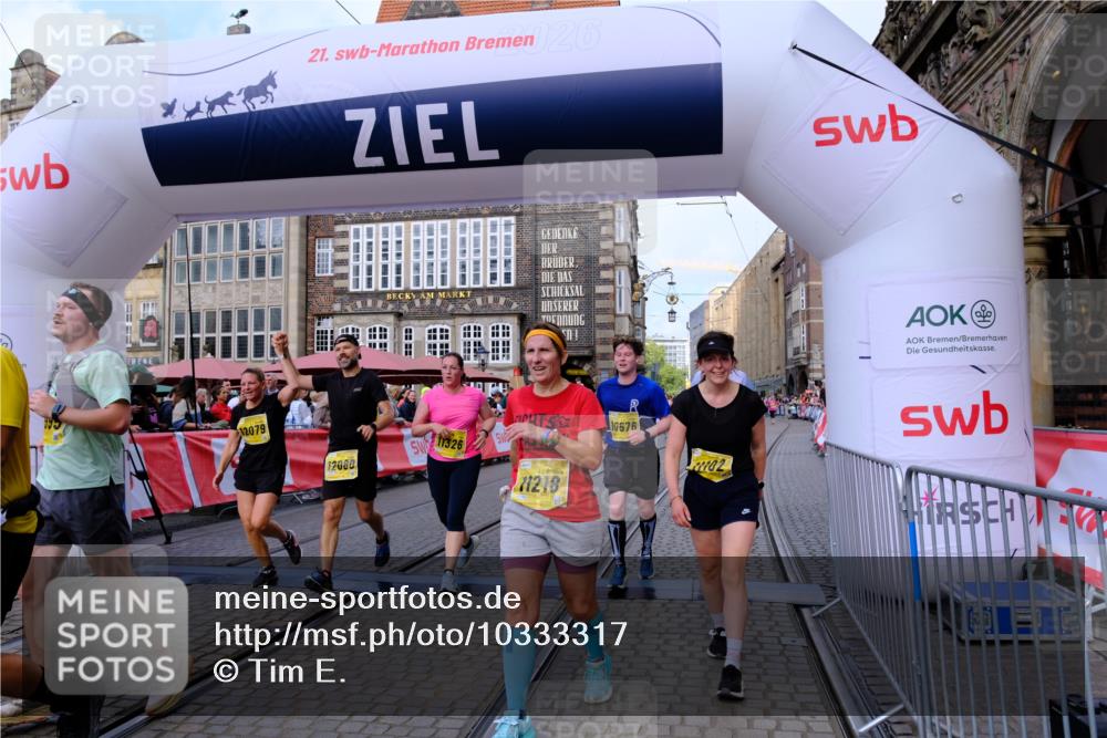 13.09.2026 - 21. swb-Marathon Bremen Tim E. http://msf.ph/oto/10333317 13.09.2026 11:05:30 Ziel 10370, 10411, 10576, 10697, 10718, 10800, 10802, 10995, 11102, 11105, 11157, 11218, 11281, 11326, 11584, 11616, 11722, 11900, 12002, 12011, 12064, 12079, 12080, 12099, 12335 meine-sportfotos.de