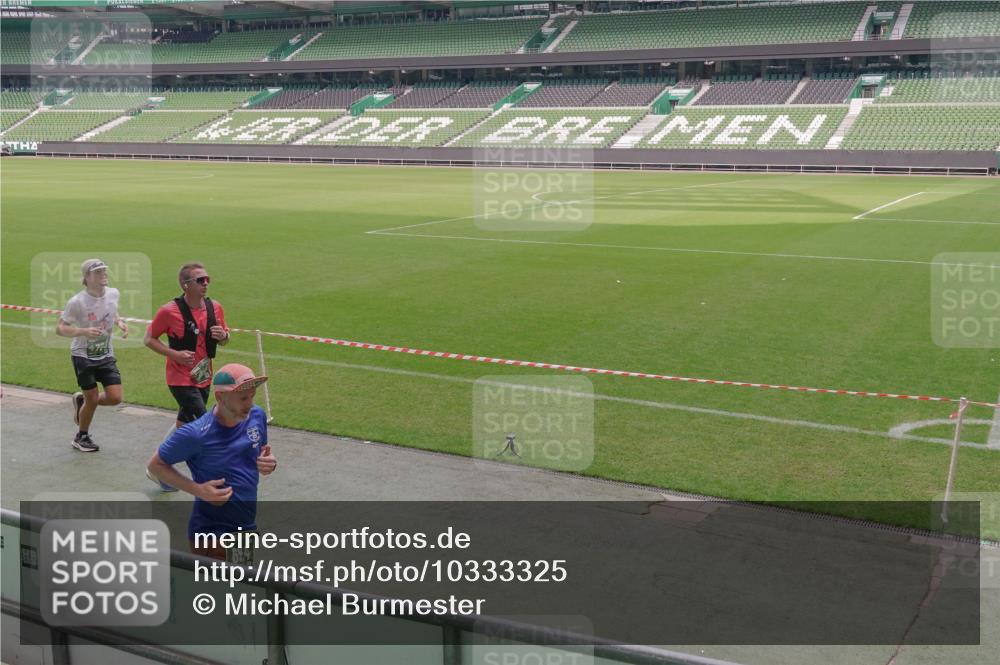 13.09.2026 - 21. swb-Marathon Bremen Michael Burmester http://msf.ph/oto/10333325 13.09.2026 13:05:50 Laufen im Stadion 109, 178, 217, 244, 287, 303, 323, 394, 430, 454, 536, 565, 578, 613, 647, 784, 891, 900, 1073, 1205, 1239, 1243, 1274, 1307, 1308, 1365, 1373, 1380, 1456, 1533, 1574, 1581, 1627, 1656, 1687, 1780, 1823, 1848, 1909, 1914, 1932, 1941, 2023, 2076, 2089, 2126, 2241, 2244, 2265, 2275, 2301, 2310, 2355, 2356, 2393, 2430, 2452, 2464, 2602, 2723, 2742, 2764, 2867, 2872, 2902, 2910, 2919, 2957, 2959, 2985, 3030, 3115, 3217, 3278, 3320, 3343, 3419, 3444, 3485, 3909 meine-sportfotos.de
