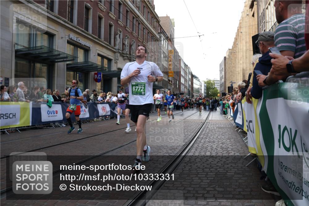 13.09.2026 - 21. swb-Marathon Bremen Strokosch-Dieckow http://msf.ph/oto/10333331 13.09.2026 13:23:43 Ziel 102, 342, 776, 909, 1199, 2210, 2288, 2370, 2517, 2967, 3044, 3372, 4671, 5012, 5104, 5116, 5146, 5208, 5257, 5397, 5481, 5623, 6105, 6332, 6648, 6772, 7059, 7094, 7105, 7357, 7475, 7761, 8051, 8052, 8082, 8179, 9087, 10059, 10115, 13007, 13197, 13219, 135, 672, 2371, 2409, 2485, 2490, 2560, 2627, 3078, 3138, 3173, 3531, 3642, 3856, 3861, 3939, 4601, 5011, 5116, 5231, 5908, 6157, 6648, 6843, 6848, 6923, 7216, 8095, 8290, 8560, 8863, 9088, 9196 meine-sportfotos.de