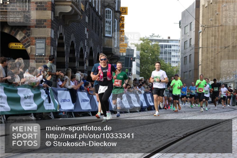 13.09.2026 - 21. swb-Marathon Bremen Strokosch-Dieckow http://msf.ph/oto/10333341 13.09.2026 13:16:36 Ziel 481, 663, 740, 755, 792, 1605, 3134, 5554, 5963, 6106, 6721, 6744, 7801, 8398, 9031, 9115, 13008, 13158, 472, 675, 696, 734, 827, 985, 2473, 2474, 2809, 3716, 3961, 4135, 4137, 4485, 5772, 6531, 6535, 7387, 7875 meine-sportfotos.de