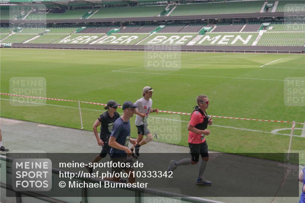 13.09.2026 - 21. swb-Marathon Bremen Michael Burmester http://msf.ph/oto/10333342 13.09.2026 13:05:52 Laufen im Stadion 109, 178, 217, 244, 287, 303, 323, 394, 430, 454, 536, 565, 578, 613, 647, 784, 891, 900, 1073, 1083, 1205, 1239, 1243, 1274, 1307, 1308, 1365, 1373, 1380, 1437, 1456, 1533, 1574, 1581, 1627, 1656, 1687, 1780, 1823, 1848, 1909, 1914, 1932, 1941, 2023, 2076, 2089, 2126, 2241, 2244, 2265, 2275, 2301, 2310, 2355, 2356, 2393, 2430, 2452, 2464, 2602, 2723, 2742, 2764, 2867, 2902, 2910, 2919, 2957, 2959, 2985, 3030, 3115, 3217, 3278, 3320, 3343, 3419, 3444, 3485 meine-sportfotos.de
