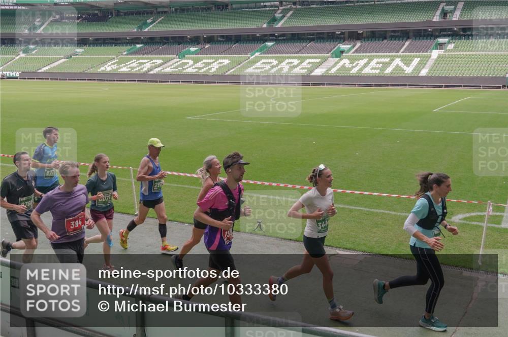 13.09.2026 - 21. swb-Marathon Bremen Michael Burmester http://msf.ph/oto/10333380 13.09.2026 13:05:55 Laufen im Stadion 109, 178, 217, 244, 287, 303, 310, 323, 372, 394, 430, 454, 536, 565, 578, 613, 647, 784, 891, 900, 1073, 1083, 1205, 1239, 1243, 1274, 1307, 1308, 1365, 1373, 1380, 1437, 1456, 1533, 1545, 1574, 1581, 1627, 1656, 1687, 1780, 1823, 1848, 1909, 1914, 1932, 1941, 2023, 2076, 2089, 2126, 2241, 2244, 2265, 2275, 2301, 2310, 2355, 2356, 2393, 2430, 2452, 2464, 2602, 2723, 2742, 2764, 2867, 2902, 2910, 2919, 2957, 2959, 2985, 3030, 3115, 3217, 3278, 3320, 3343, 3419, 3444, 3485 meine-sportfotos.de