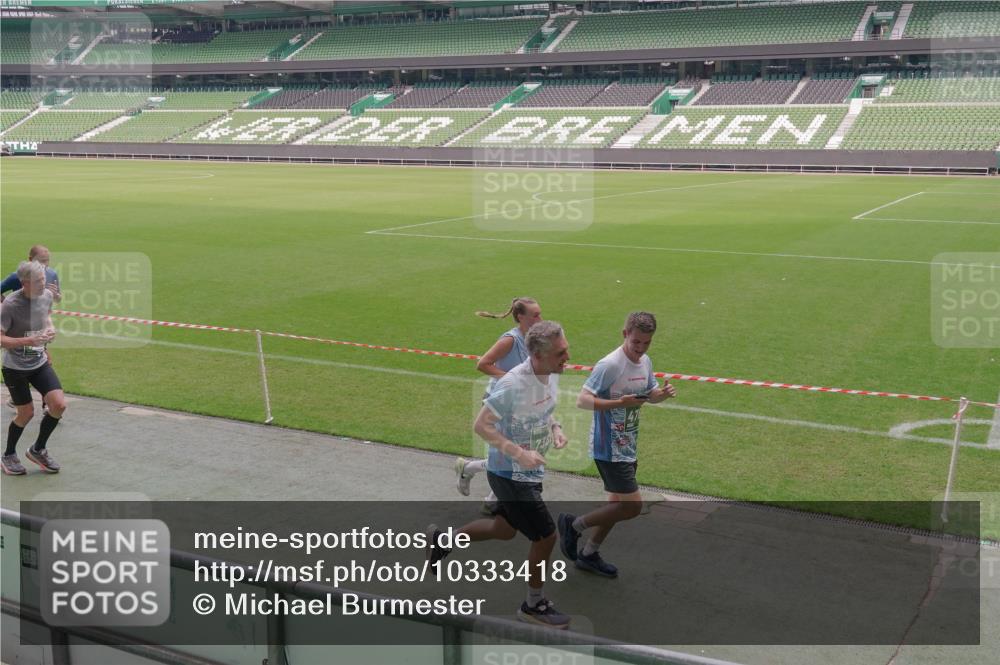13.09.2026 - 21. swb-Marathon Bremen Michael Burmester http://msf.ph/oto/10333418 13.09.2026 13:05:58 Laufen im Stadion 109, 178, 217, 244, 287, 303, 310, 323, 372, 394, 430, 454, 536, 578, 613, 647, 784, 831, 891, 900, 1073, 1083, 1205, 1239, 1243, 1274, 1307, 1308, 1365, 1380, 1437, 1456, 1533, 1545, 1574, 1581, 1627, 1656, 1687, 1780, 1823, 1848, 1909, 1914, 1932, 1941, 2023, 2076, 2089, 2126, 2241, 2244, 2265, 2275, 2301, 2310, 2355, 2356, 2393, 2430, 2452, 2464, 2602, 2707, 2723, 2742, 2764, 2867, 2902, 2910, 2919, 2957, 2959, 2985, 3030, 3115, 3278, 3320, 3343, 3444, 3485 meine-sportfotos.de