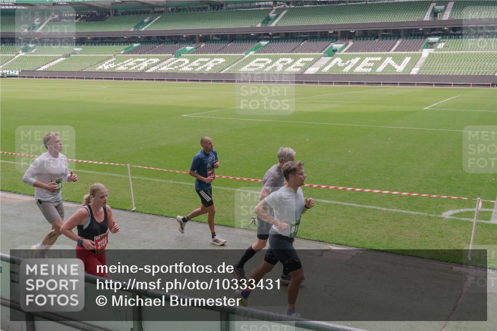 13.09.2026 - 21. swb-Marathon Bremen Michael Burmester http://msf.ph/oto/10333431 13.09.2026 13:06:00 Laufen im Stadion 109, 178, 217, 244, 287, 303, 310, 323, 372, 394, 430, 454, 536, 578, 613, 647, 784, 831, 891, 900, 1073, 1083, 1205, 1239, 1243, 1274, 1307, 1308, 1365, 1380, 1437, 1456, 1533, 1545, 1574, 1581, 1627, 1656, 1687, 1780, 1823, 1848, 1909, 1914, 1932, 1941, 2023, 2076, 2089, 2126, 2241, 2244, 2265, 2275, 2301, 2310, 2355, 2356, 2393, 2430, 2452, 2464, 2602, 2707, 2723, 2742, 2764, 2867, 2902, 2910, 2919, 2959, 2985, 3030, 3115, 3278, 3320, 3343, 3444, 3485 meine-sportfotos.de