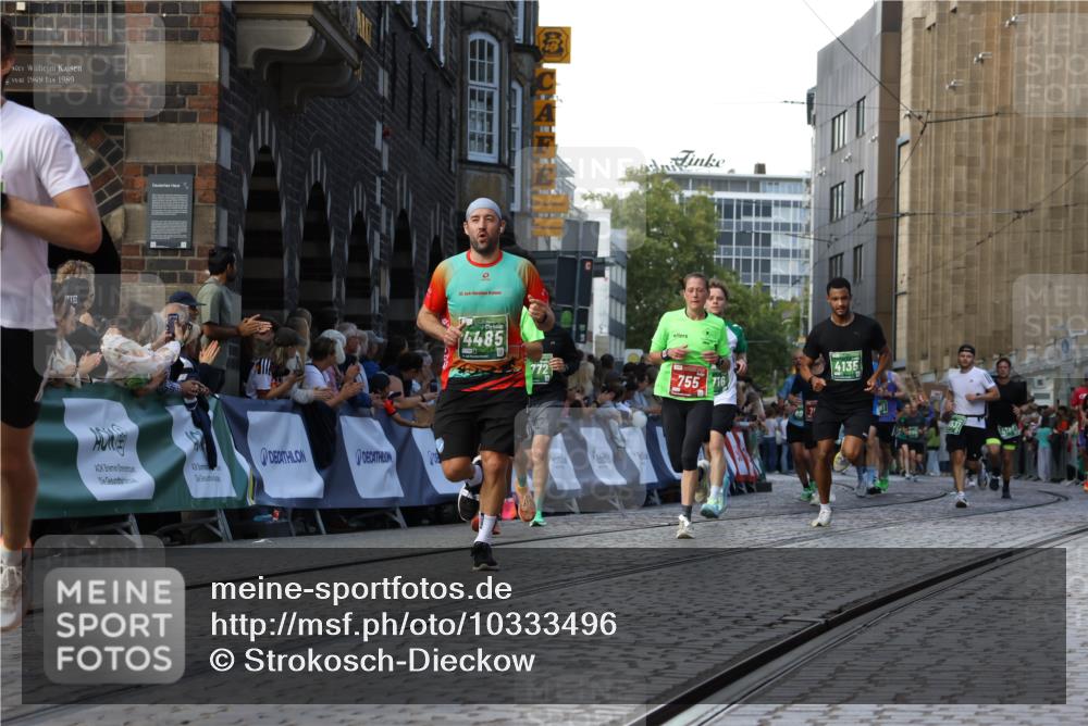 13.09.2026 - 21. swb-Marathon Bremen Strokosch-Dieckow http://msf.ph/oto/10333496 13.09.2026 13:16:40 Ziel 481, 663, 740, 755, 792, 1076, 1162, 1605, 2604, 5554, 5963, 6106, 6721, 6744, 7053, 7603, 7801, 8171, 8288, 8398, 9031, 9115, 13008, 385, 472, 675, 696, 734, 827, 1970, 2319, 2473, 2809, 3716, 3961, 4135, 4137, 4485, 5772, 6049, 6531, 6535, 6819, 7297, 7387 meine-sportfotos.de