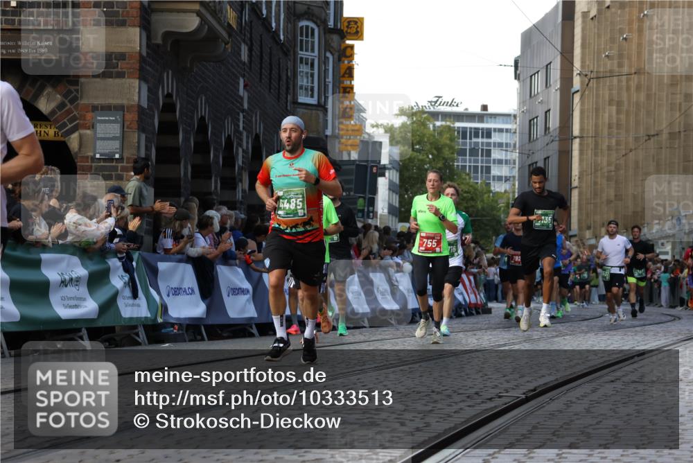 13.09.2026 - 21. swb-Marathon Bremen Strokosch-Dieckow http://msf.ph/oto/10333513 13.09.2026 13:16:41 Ziel 481, 740, 755, 792, 1076, 1162, 1605, 2604, 5554, 5963, 6721, 7053, 7603, 7801, 8171, 8288, 8398, 9031, 9115, 13008, 385, 472, 675, 734, 827, 1970, 2319, 2473, 2809, 3716, 3961, 4135, 4137, 4485, 5772, 6049, 6531, 6535, 6819, 7297, 7387 meine-sportfotos.de