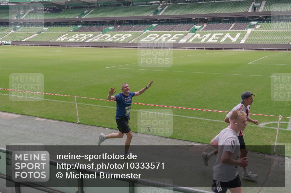 13.09.2026 - 21. swb-Marathon Bremen Michael Burmester http://msf.ph/oto/10333571 13.09.2026 13:06:18 Laufen im Stadion 109, 217, 244, 287, 303, 310, 323, 372, 394, 430, 454, 536, 578, 613, 647, 716, 784, 831, 891, 900, 922, 1073, 1083, 1205, 1243, 1274, 1307, 1308, 1365, 1369, 1380, 1437, 1533, 1545, 1574, 1581, 1627, 1656, 1780, 1823, 1848, 1871, 1909, 1914, 1932, 1938, 1941, 2023, 2076, 2089, 2090, 2126, 2241, 2244, 2265, 2275, 2301, 2310, 2355, 2356, 2393, 2440, 2464, 2602, 2699, 2707, 2721, 2742, 2764, 2818, 2902, 2959, 2985, 3030, 3115, 3278, 3320, 3343, 3444, 3485 meine-sportfotos.de