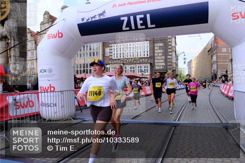 13.09.2026 - 21. swb-Marathon Bremen Tim E. http://msf.ph/oto/10333589 13.09.2026 11:05:43 Ziel 10186, 10411, 10432, 10576, 10697, 10717, 10802, 11146, 11314, 11326, 11334, 11387, 11394, 11521, 11571, 11572, 11724, 11892, 12011, 12055, 12079, 12080, 12251, 12273, 12330, 12362 meine-sportfotos.de