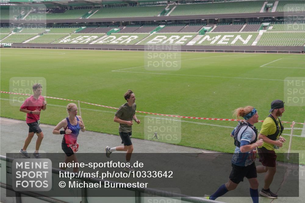 13.09.2026 - 21. swb-Marathon Bremen Michael Burmester http://msf.ph/oto/10333642 13.09.2026 13:06:28 Laufen im Stadion 109, 156, 217, 244, 287, 303, 310, 323, 372, 394, 430, 454, 536, 578, 613, 647, 716, 784, 831, 834, 891, 900, 922, 1073, 1083, 1205, 1243, 1274, 1308, 1365, 1369, 1380, 1437, 1533, 1545, 1574, 1581, 1823, 1848, 1871, 1909, 1914, 1926, 1938, 2076, 2089, 2090, 2126, 2219, 2241, 2244, 2265, 2275, 2301, 2310, 2318, 2355, 2356, 2393, 2440, 2464, 2602, 2699, 2707, 2721, 2742, 2764, 2818, 2902, 2911, 2959, 2960, 2985, 3030, 3115, 3278, 3444, 3485 meine-sportfotos.de