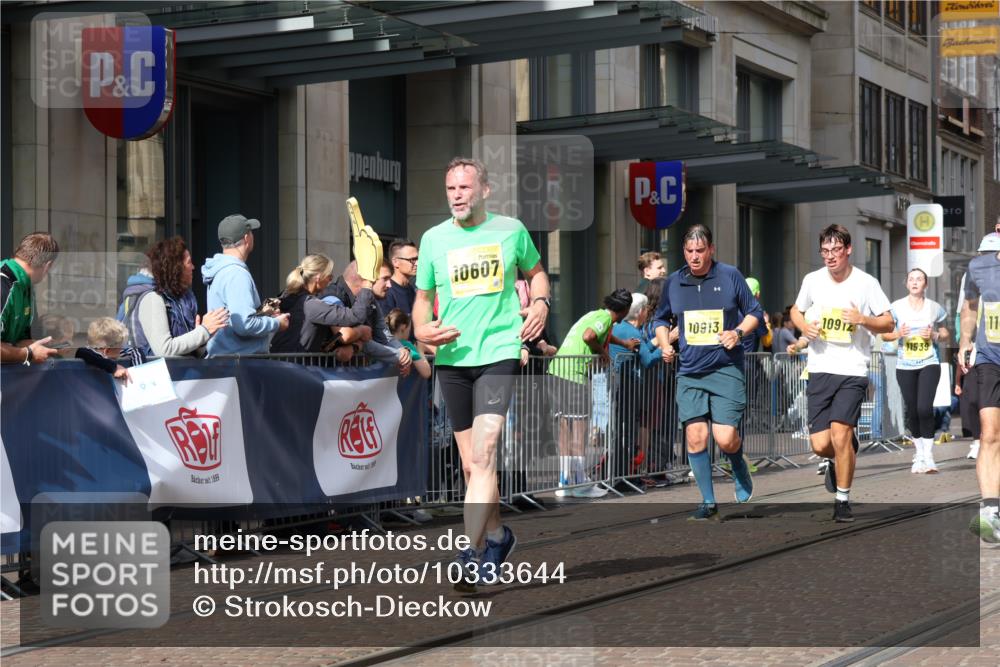 13.09.2026 - 21. swb-Marathon Bremen Strokosch-Dieckow http://msf.ph/oto/10333644 13.09.2026 11:03:50 Ziel 10182, 10291, 10390, 10403, 10516, 10607, 10613, 10659, 10671, 10672, 10720, 10726, 10912, 10913, 11149, 11221, 11318, 11319, 11336, 11470, 11471, 11511, 11539, 11618, 11720, 11726, 11909, 12001, 12103, 12113, 12140, 12260, 12276, 12392, 12433, 10090, 10091, 10152, 10327, 10357, 10403, 10420, 10429, 10569, 10796, 10902, 10918, 10950, 11149, 11211, 11325, 11411, 11451, 11511, 11595, 11655, 11746, 11868, 11967, 12074, 12504 meine-sportfotos.de