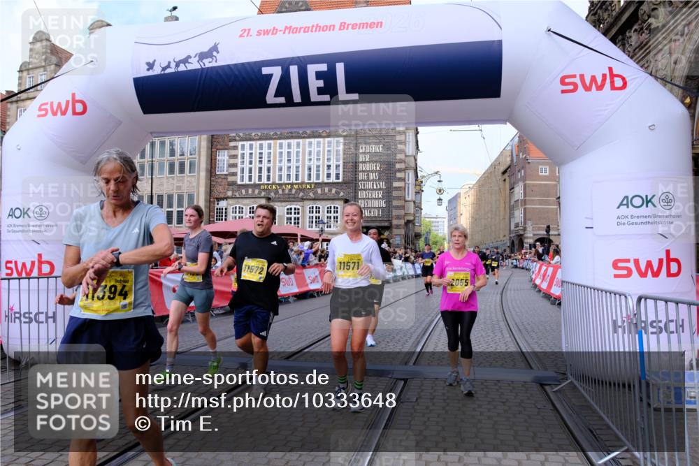 13.09.2026 - 21. swb-Marathon Bremen Tim E. http://msf.ph/oto/10333648 13.09.2026 11:05:45 Ziel 10186, 10259, 10260, 10411, 10432, 10697, 10717, 10802, 10864, 11146, 11314, 11334, 11387, 11394, 11520, 11521, 11571, 11572, 11724, 11791, 11892, 12055, 12251, 12273, 12330, 12362 meine-sportfotos.de