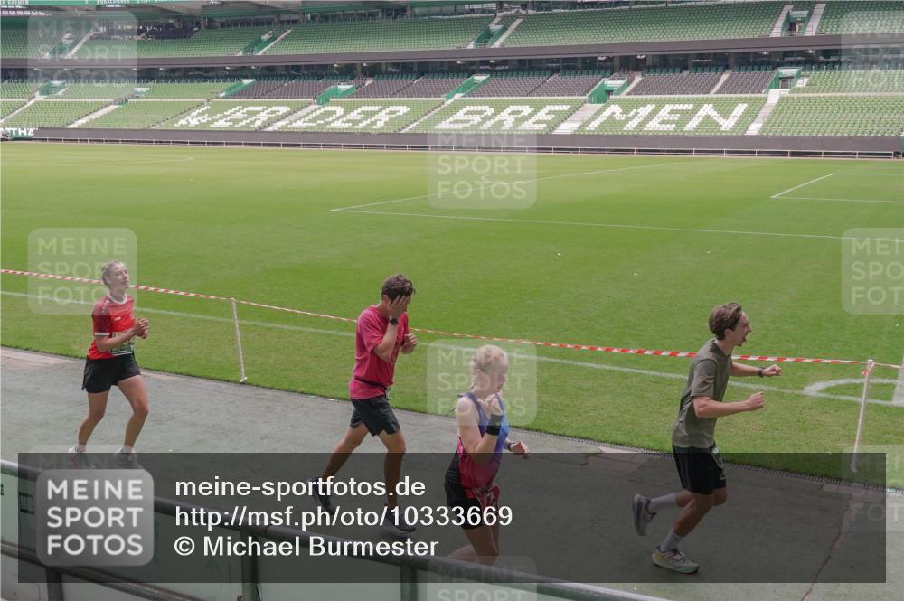 13.09.2026 - 21. swb-Marathon Bremen Michael Burmester http://msf.ph/oto/10333669 13.09.2026 13:06:29 Laufen im Stadion 109, 132, 156, 217, 244, 287, 303, 310, 323, 372, 394, 430, 454, 536, 578, 613, 647, 716, 784, 831, 834, 891, 900, 922, 1073, 1083, 1205, 1243, 1274, 1308, 1365, 1369, 1380, 1437, 1533, 1545, 1574, 1581, 1823, 1848, 1871, 1909, 1914, 1926, 1938, 2076, 2089, 2090, 2126, 2219, 2241, 2244, 2265, 2275, 2301, 2310, 2318, 2355, 2356, 2393, 2440, 2464, 2602, 2699, 2707, 2721, 2742, 2764, 2818, 2902, 2911, 2959, 2960, 2985, 3030, 3115, 3278, 3444, 3485 meine-sportfotos.de