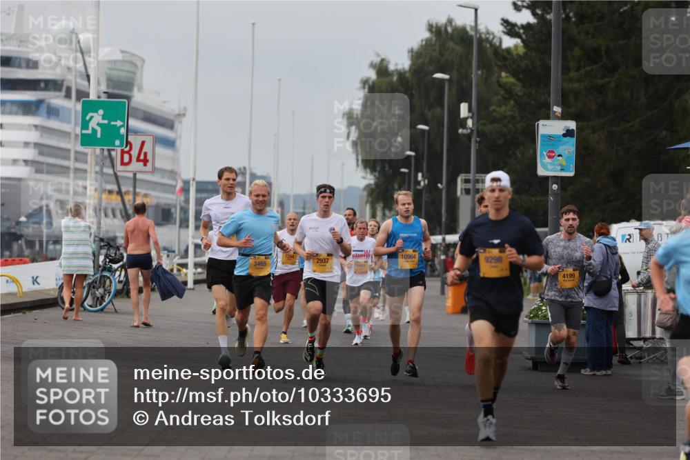 13.09.2026 - Kiel Lauf Andreas Tolksdorf http://msf.ph/oto/10333695 13.09.2026 09:51:54 Kiellinie 4, 3465, 7294, 10964, 2937, 9298, 5001, 4199 meine-sportfotos.de