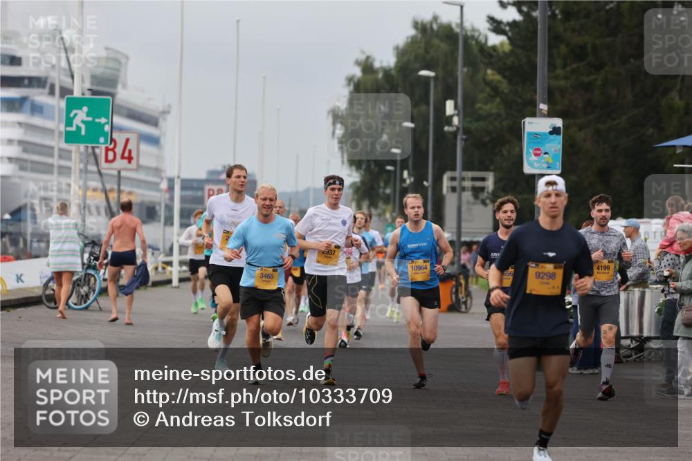 13.09.2026 - Kiel Lauf Andreas Tolksdorf http://msf.ph/oto/10333709 13.09.2026 09:51:54 Kiellinie 3, 4, 3465, 2937, 10964, 656, 4199, 9298, 3 meine-sportfotos.de