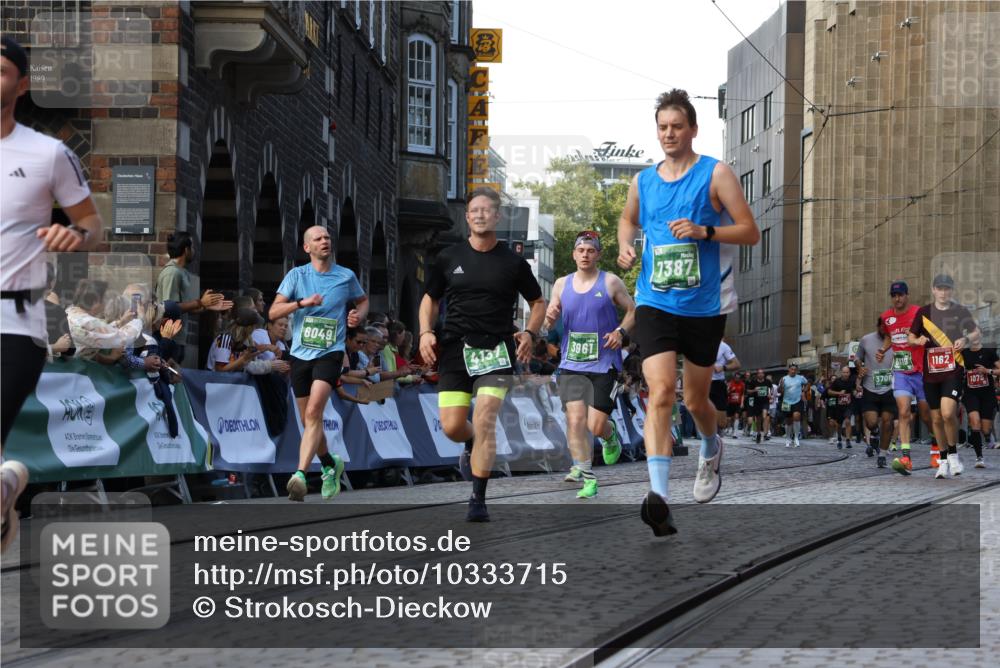 13.09.2026 - 21. swb-Marathon Bremen Strokosch-Dieckow http://msf.ph/oto/10333715 13.09.2026 13:16:47 Ziel 755, 792, 816, 1076, 1162, 2604, 5255, 5554, 5963, 6367, 7053, 7603, 7801, 8171, 8288, 9031, 9115, 385, 1970, 2319, 3246, 3706, 3961, 4137, 6049, 6704, 6819, 7297, 7387 meine-sportfotos.de