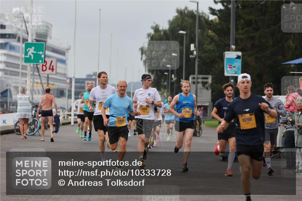 13.09.2026 - Kiel Lauf Andreas Tolksdorf http://msf.ph/oto/10333728 13.09.2026 09:51:54 Kiellinie 3, 4, 3465, 2937, 10964, 9298, 112, 415 meine-sportfotos.de