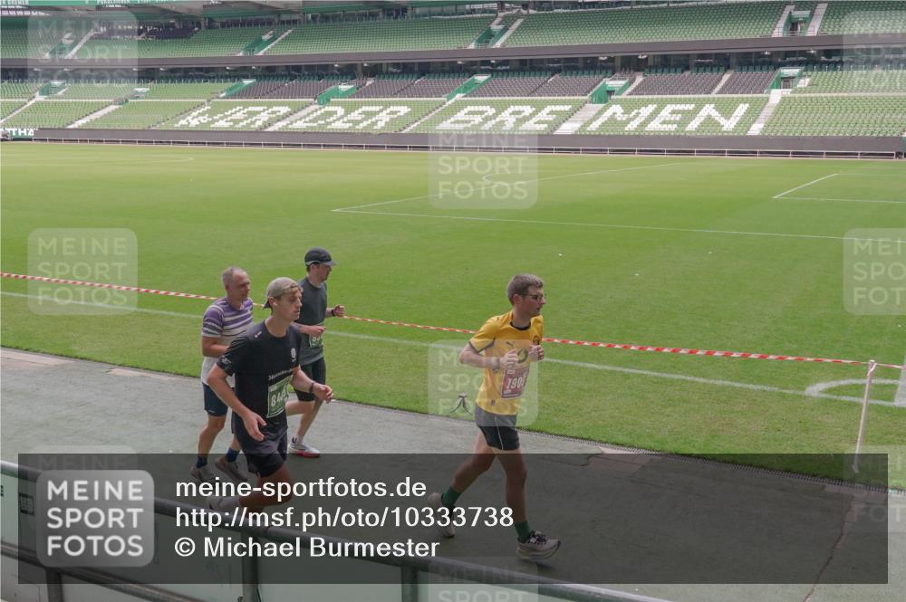 13.09.2026 - 21. swb-Marathon Bremen Michael Burmester http://msf.ph/oto/10333738 13.09.2026 13:06:39 Laufen im Stadion 109, 132, 156, 217, 244, 287, 303, 310, 323, 372, 394, 430, 454, 578, 607, 613, 647, 716, 784, 831, 834, 846, 891, 900, 922, 1073, 1083, 1189, 1205, 1243, 1274, 1308, 1365, 1369, 1380, 1387, 1437, 1533, 1545, 1574, 1581, 1600, 1823, 1841, 1848, 1871, 1909, 1926, 1938, 2070, 2076, 2090, 2219, 2241, 2244, 2265, 2275, 2301, 2310, 2318, 2355, 2356, 2393, 2440, 2464, 2699, 2707, 2721, 2731, 2755, 2764, 2818, 2902, 2911, 2960, 2985, 3030, 3115, 3278, 3444, 3485 meine-sportfotos.de