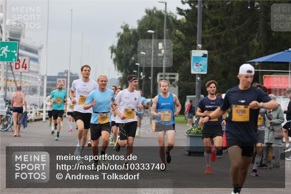 13.09.2026 - Kiel Lauf Andreas Tolksdorf http://msf.ph/oto/10333740 13.09.2026 09:51:55 Kiellinie 3, 4, 275, 3465, 2937, 10964, 9298, 99 meine-sportfotos.de