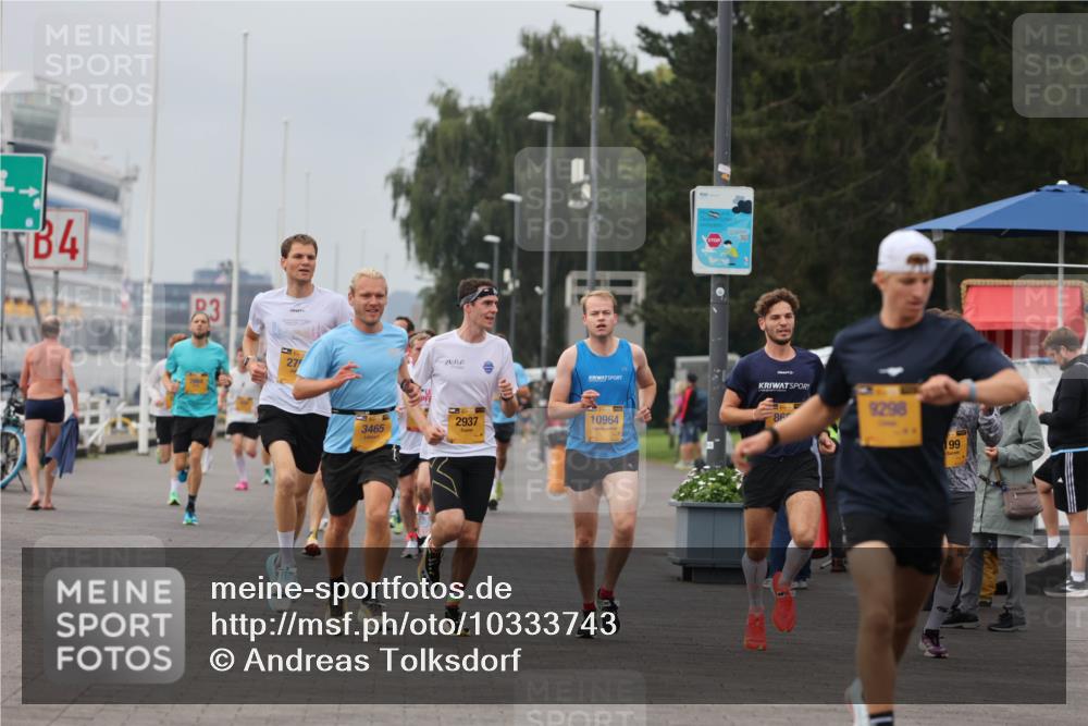 13.09.2026 - Kiel Lauf Andreas Tolksdorf http://msf.ph/oto/10333743 13.09.2026 09:51:55 Kiellinie 4, 27, 3465, 2937, 10964, 86, 9298, 199 meine-sportfotos.de