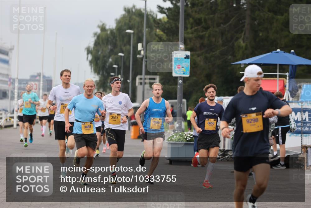 13.09.2026 - Kiel Lauf Andreas Tolksdorf http://msf.ph/oto/10333755 13.09.2026 09:51:55 Kiellinie 83, 27, 2937, 3465, 10964, 8656, 9298 meine-sportfotos.de