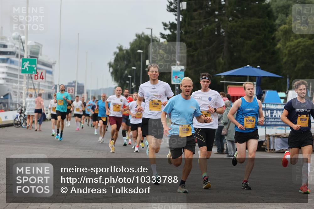 13.09.2026 - Kiel Lauf Andreas Tolksdorf http://msf.ph/oto/10333788 13.09.2026 09:51:57 Kiellinie 4, 83, 7294, 2756, 3, 3465, 37, 10964, 8656 meine-sportfotos.de