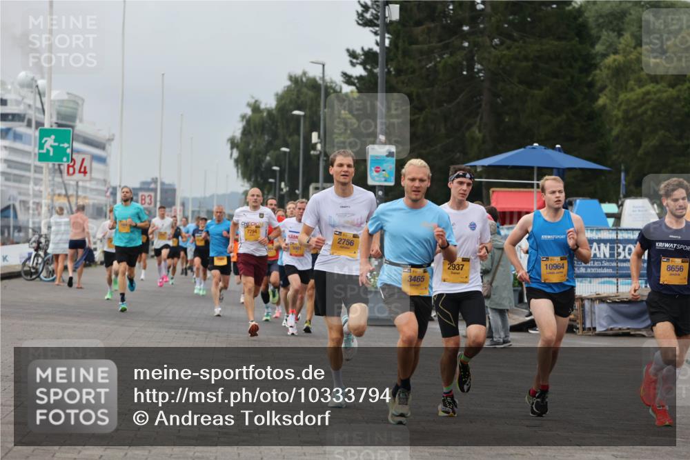 13.09.2026 - Kiel Lauf Andreas Tolksdorf http://msf.ph/oto/10333794 13.09.2026 09:51:57 Kiellinie 4, 3, 7294, 5001, 2756, 3465, 2937, 10964, 8656 meine-sportfotos.de