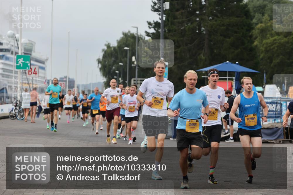 13.09.2026 - Kiel Lauf Andreas Tolksdorf http://msf.ph/oto/10333810 13.09.2026 09:51:58 Kiellinie 84, 93, 7294, 2756, 38, 3465, 937, 10964 meine-sportfotos.de
