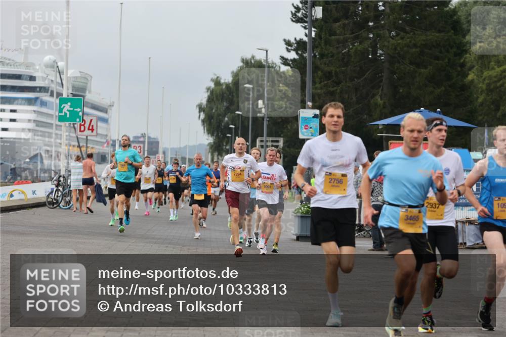 13.09.2026 - Kiel Lauf Andreas Tolksdorf http://msf.ph/oto/10333813 13.09.2026 09:51:58 Kiellinie 4, 3, 24, 7294, 5001, 2756, 2937, 3465, 109 meine-sportfotos.de