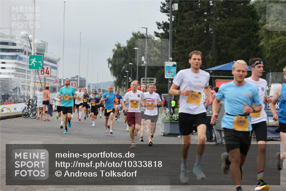 13.09.2026 - Kiel Lauf Andreas Tolksdorf http://msf.ph/oto/10333818 13.09.2026 09:51:58 Kiellinie 3, 4, 3, 2664, 24, 7294, 5001, 2756, 3465 meine-sportfotos.de