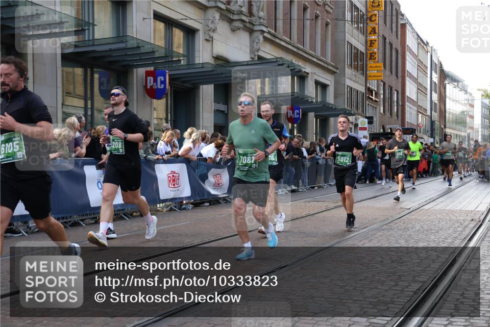 13.09.2026 - 21. swb-Marathon Bremen Strokosch-Dieckow http://msf.ph/oto/10333823 13.09.2026 13:23:55 Ziel 102, 776, 909, 1199, 1250, 2295, 2370, 2491, 2967, 3372, 4000, 4559, 5012, 5104, 5208, 5257, 5397, 5481, 5623, 5928, 5929, 6105, 6772, 7059, 7069, 7081, 7094, 7156, 8082, 8179, 8415, 9087, 9573, 9916, 13219, 135, 342, 2210, 2288, 2485, 2490, 2517, 2560, 2627, 3044, 3138, 3642, 3856, 4601, 4671, 5011, 5104, 5116, 5146, 5231, 5908, 6157, 6332, 6648, 6843, 7094, 7105, 7216, 7357, 7475, 7761, 8051, 8052, 8095, 8290, 10059, 10115, 13007, 13197 meine-sportfotos.de