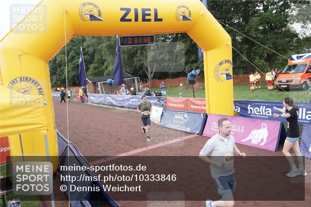 13.09.2026 - Airport Race Dennis Weichert http://msf.ph/oto/10333846 13.09.2026 10:32:22 Ziel 4053, 5072, 5330, 5394, 5395 meine-sportfotos.de