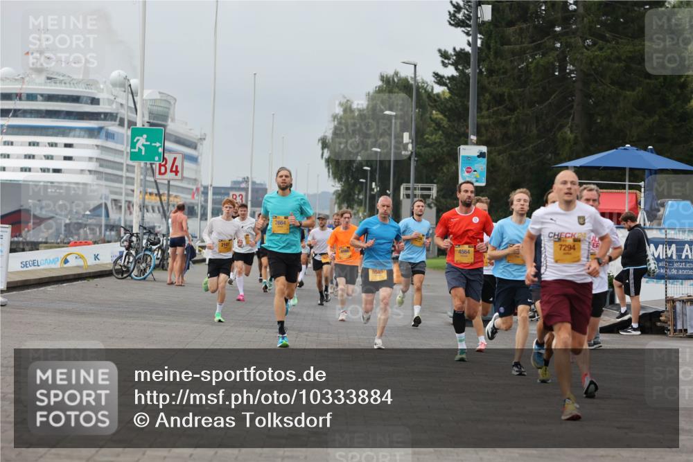 13.09.2026 - Kiel Lauf Andreas Tolksdorf http://msf.ph/oto/10333884 13.09.2026 09:52:00 Kiellinie 4, 2107, 2664, 6585, 4564, 24, 7294 meine-sportfotos.de