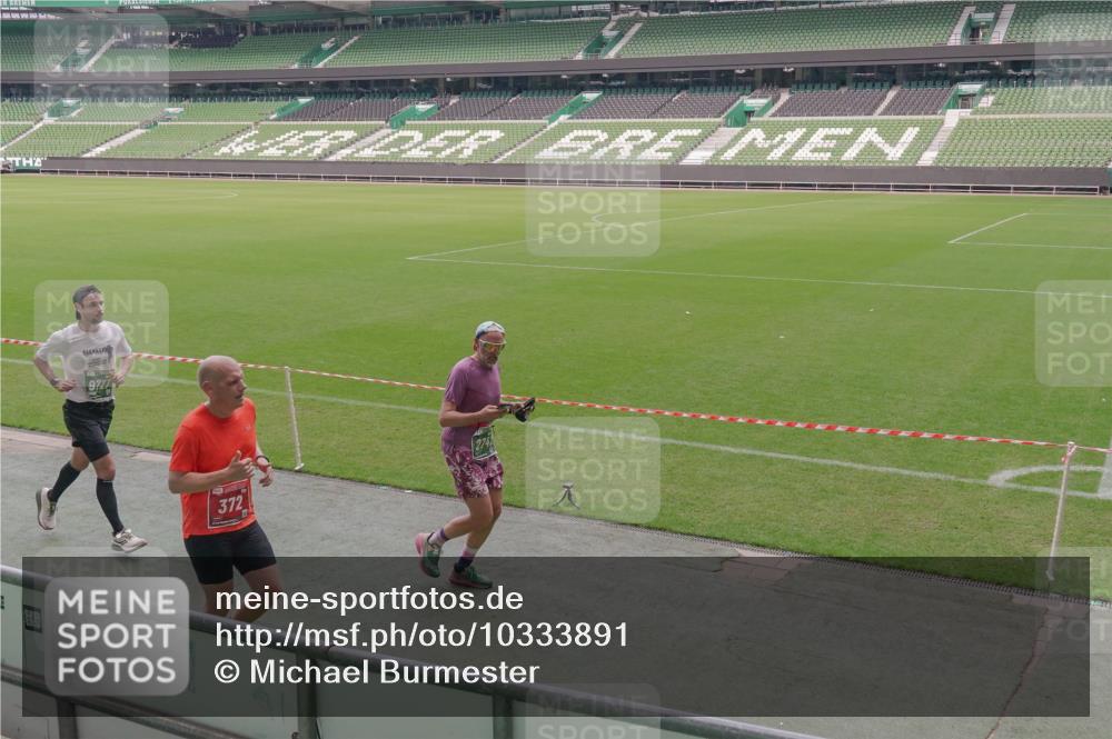 13.09.2026 - 21. swb-Marathon Bremen Michael Burmester http://msf.ph/oto/10333891 13.09.2026 13:06:59 Laufen im Stadion 109, 132, 156, 217, 287, 303, 310, 372, 394, 430, 454, 489, 578, 607, 613, 682, 716, 784, 809, 831, 834, 846, 891, 922, 1083, 1173, 1189, 1205, 1210, 1274, 1322, 1364, 1365, 1369, 1380, 1387, 1437, 1532, 1533, 1545, 1574, 1581, 1600, 1823, 1841, 1848, 1854, 1871, 1909, 1926, 1938, 2070, 2076, 2090, 2219, 2244, 2265, 2275, 2283, 2310, 2318, 2355, 2356, 2393, 2405, 2440, 2464, 2492, 2565, 2699, 2707, 2721, 2731, 2755, 2818, 2902, 2911, 2949, 2960, 3115 meine-sportfotos.de
