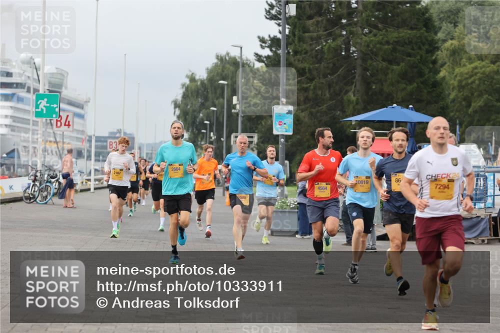 13.09.2026 - Kiel Lauf Andreas Tolksdorf http://msf.ph/oto/10333911 13.09.2026 09:52:01 Kiellinie 3, 4, 3, 2107, 2664, 585, 30, 86, 10019, 24, 7294, 4564 meine-sportfotos.de