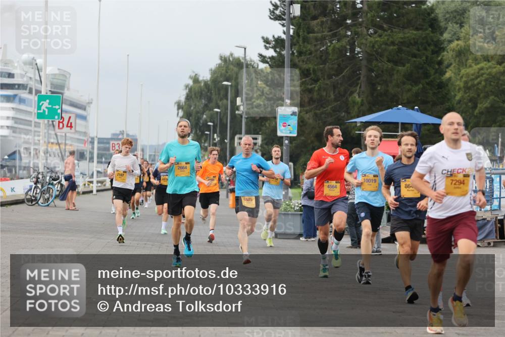13.09.2026 - Kiel Lauf Andreas Tolksdorf http://msf.ph/oto/10333916 13.09.2026 09:52:01 Kiellinie 4, 3, 2107, 1078, 2664, 6585, 4564, 10019, 864, 7294 meine-sportfotos.de