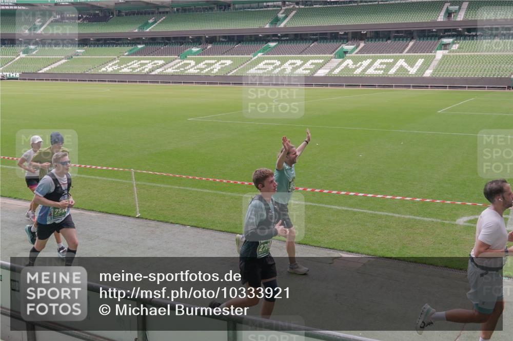 13.09.2026 - 21. swb-Marathon Bremen Michael Burmester http://msf.ph/oto/10333921 13.09.2026 13:07:02 Laufen im Stadion 109, 132, 156, 217, 287, 303, 310, 372, 394, 430, 454, 489, 578, 607, 613, 682, 716, 784, 809, 831, 834, 846, 911, 922, 1083, 1173, 1189, 1205, 1210, 1274, 1322, 1364, 1365, 1369, 1380, 1387, 1437, 1532, 1533, 1545, 1574, 1581, 1600, 1823, 1841, 1848, 1854, 1871, 1909, 1926, 1938, 2003, 2070, 2076, 2090, 2219, 2244, 2265, 2275, 2283, 2310, 2318, 2355, 2356, 2393, 2405, 2440, 2464, 2492, 2565, 2699, 2707, 2721, 2731, 2755, 2802, 2818, 2831, 2902, 2911, 2949, 2960, 3115 meine-sportfotos.de