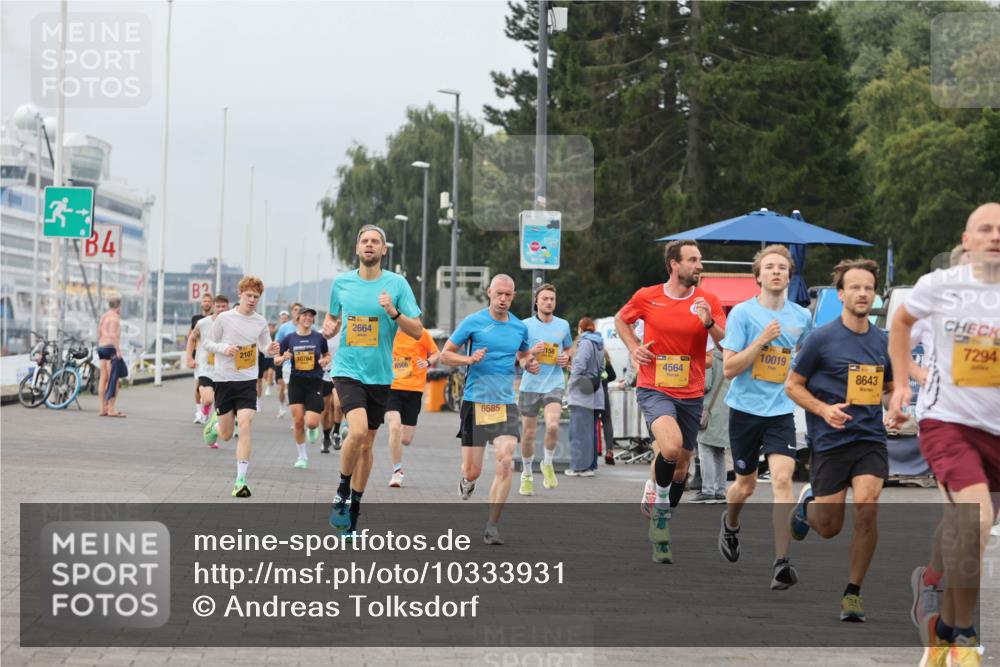 13.09.2026 - Kiel Lauf Andreas Tolksdorf http://msf.ph/oto/10333931 13.09.2026 09:52:02 Kiellinie 4, 2, 2107, 10784, 2664, 8566, 6585, 158, 4564, 10019, 8643, 40, 7294 meine-sportfotos.de