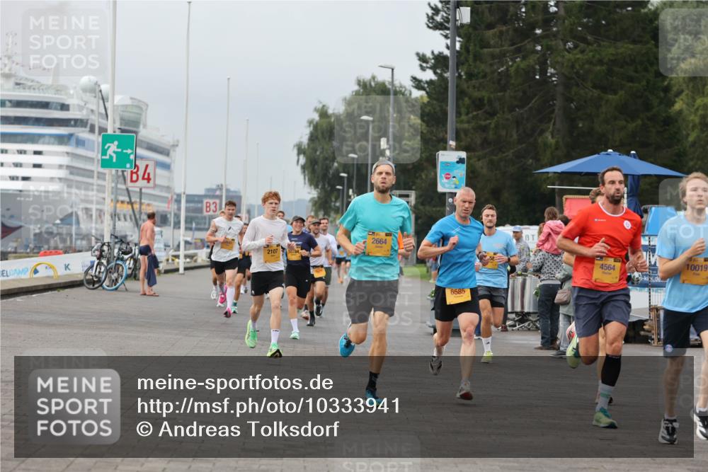 13.09.2026 - Kiel Lauf Andreas Tolksdorf http://msf.ph/oto/10333941 13.09.2026 09:52:02 Kiellinie 4, 3, 2107, 10784, 2664, 6585, 4564, 10019 meine-sportfotos.de