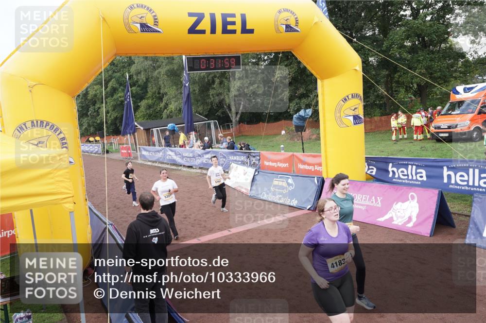 13.09.2026 - Airport Race Dennis Weichert http://msf.ph/oto/10333966 13.09.2026 10:32:33 Ziel 4142, 4160, 4183, 5035, 5161, 5321, 5437, 5482 meine-sportfotos.de