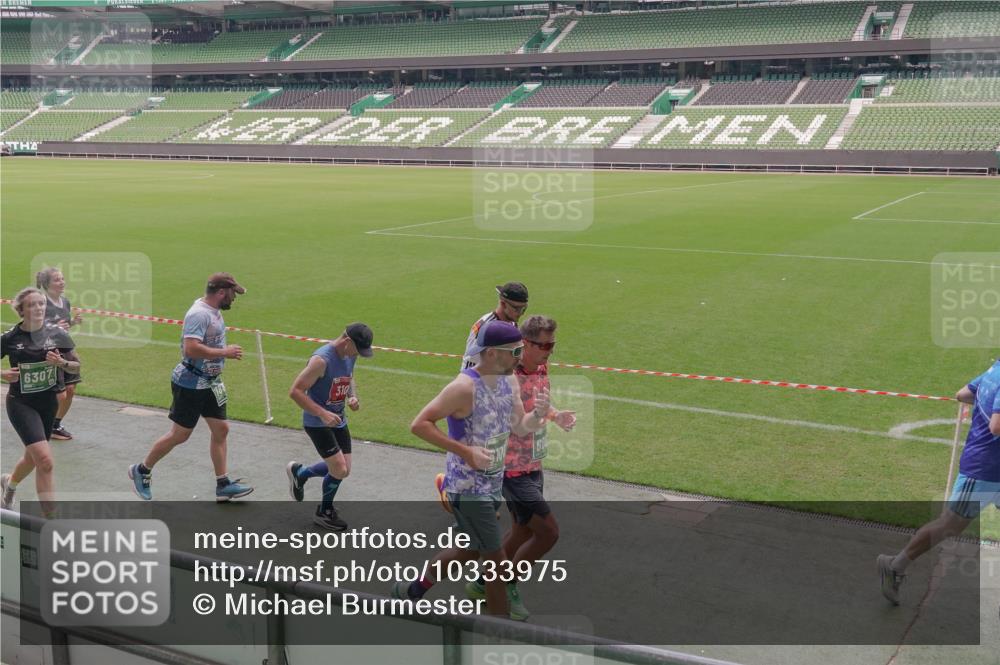 13.09.2026 - 21. swb-Marathon Bremen Michael Burmester http://msf.ph/oto/10333975 13.09.2026 13:07:12 Laufen im Stadion 109, 132, 156, 217, 287, 303, 310, 372, 430, 454, 489, 578, 607, 613, 682, 716, 784, 800, 808, 809, 831, 834, 846, 911, 922, 1083, 1173, 1189, 1205, 1210, 1274, 1322, 1364, 1365, 1369, 1387, 1395, 1437, 1532, 1533, 1545, 1574, 1581, 1600, 1823, 1831, 1841, 1848, 1854, 1871, 1909, 1926, 1938, 2003, 2070, 2076, 2090, 2219, 2275, 2283, 2310, 2318, 2355, 2356, 2393, 2405, 2440, 2492, 2565, 2611, 2699, 2707, 2721, 2731, 2755, 2802, 2818, 2831, 2866, 2902, 2911, 2949, 2960 meine-sportfotos.de