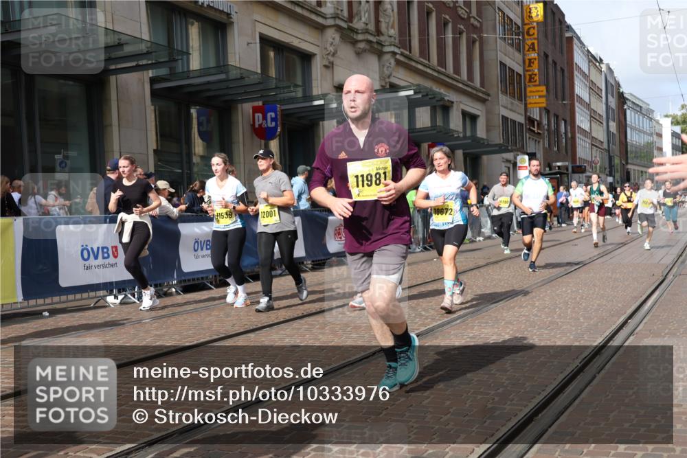 13.09.2026 - 21. swb-Marathon Bremen Strokosch-Dieckow http://msf.ph/oto/10333976 13.09.2026 11:03:57 Ziel 10182, 10245, 10291, 10390, 10516, 10526, 10613, 10671, 10672, 10726, 10912, 10913, 11214, 11215, 11221, 11248, 11318, 11336, 11410, 11539, 11720, 11726, 11740, 11909, 12001, 12009, 12103, 12113, 12276, 12929, 10090, 10091, 10152, 10327, 10357, 10403, 10429, 10569, 10607, 10659, 10720, 10796, 10918, 10950, 11149, 11319, 11325, 11451, 11470, 11471, 11511, 11595, 11618, 11868, 11967, 12074, 12140, 12260, 12392, 12433, 12504 meine-sportfotos.de