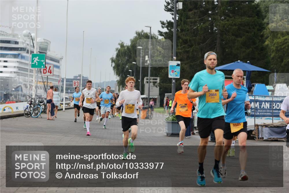 13.09.2026 - Kiel Lauf Andreas Tolksdorf http://msf.ph/oto/10333977 13.09.2026 09:52:03 Kiellinie 4, 3, 3945, 7377, 8566, 2107, 2664, 6585 meine-sportfotos.de