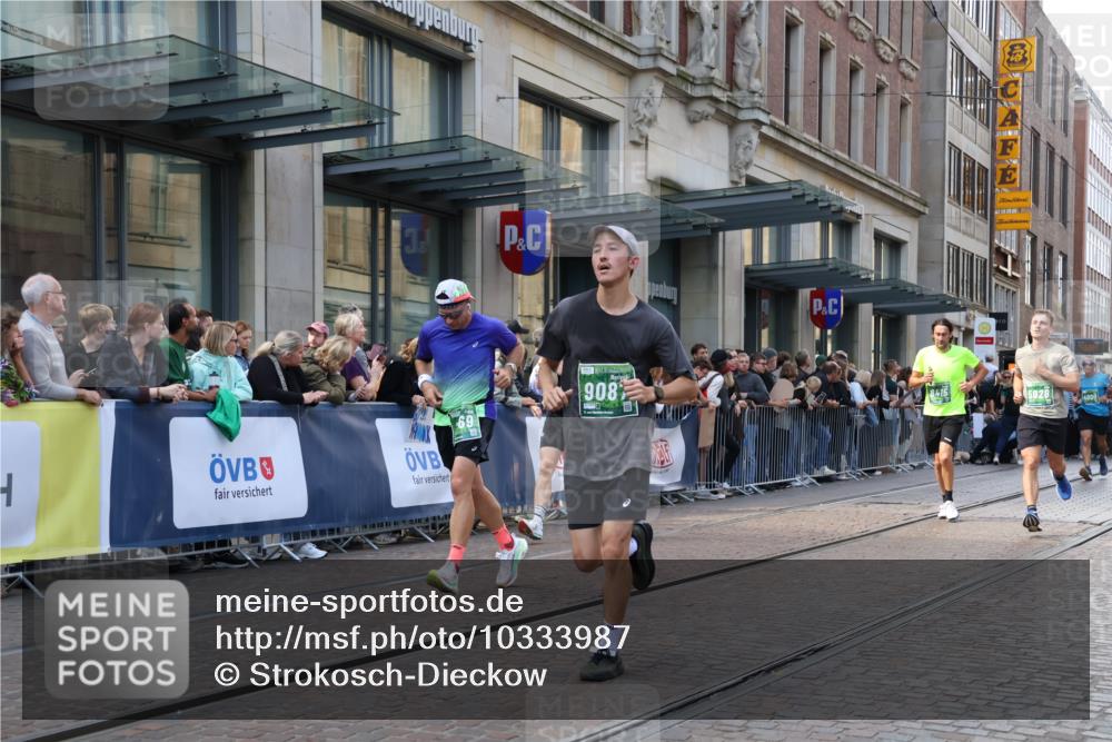 13.09.2026 - 21. swb-Marathon Bremen Strokosch-Dieckow http://msf.ph/oto/10333987 13.09.2026 13:23:58 Ziel 102, 776, 909, 1199, 1250, 2295, 2370, 2491, 2967, 3372, 4000, 4559, 5012, 5208, 5257, 5481, 5623, 5668, 5669, 5928, 5929, 6105, 7059, 7069, 7081, 7156, 8082, 8179, 8415, 8784, 9087, 9573, 9916, 13219, 342, 2210, 2288, 2485, 2517, 2560, 3044, 3642, 4601, 4671, 5011, 5104, 5116, 5146, 5231, 5397, 5623, 5908, 6157, 6332, 6648, 6772, 7094, 7105, 7216, 7357, 7475, 7761, 8051, 8052, 8095, 8290, 10059, 10115, 13007, 13197 meine-sportfotos.de
